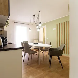  Apartment Elegant Flat In The Centre With Two Italy